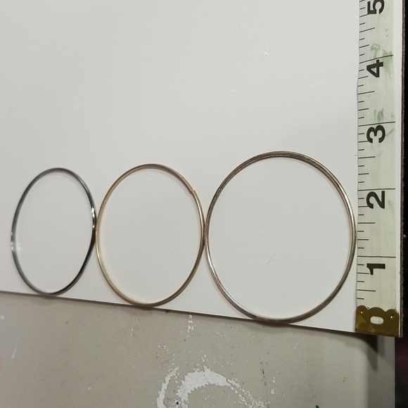 5/$25🌴9 Piece Bangle Set Multi Colored - Picture 6 of 6